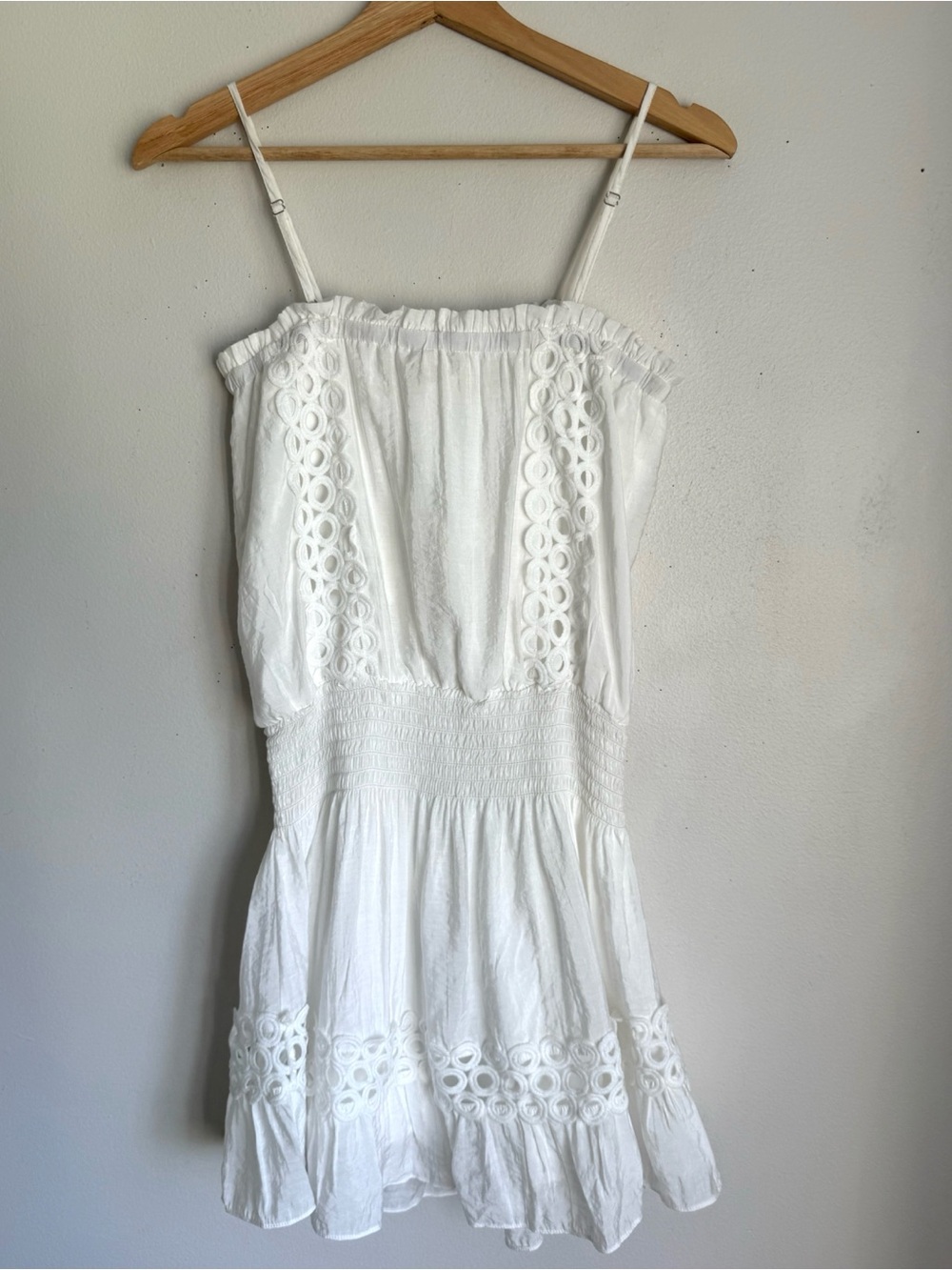 NWT Elan Bloomingdale’s Smocked Embroidered Dress in White - Picture 4 of 5